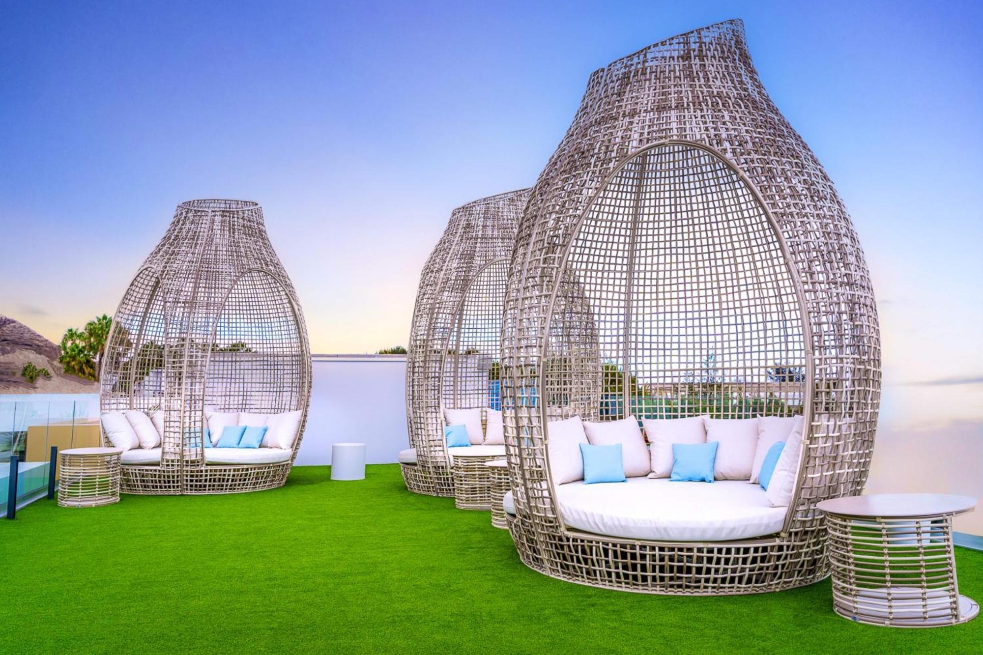 Resort Cordial Santa Agueda & Perchel Beach Club 阿吉内金海滩 外观 照片