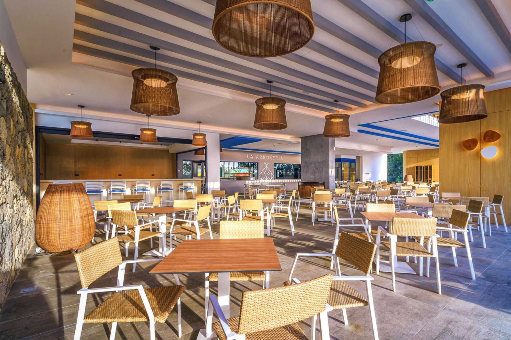 Resort Cordial Santa Agueda & Perchel Beach Club 阿吉内金海滩 外观 照片