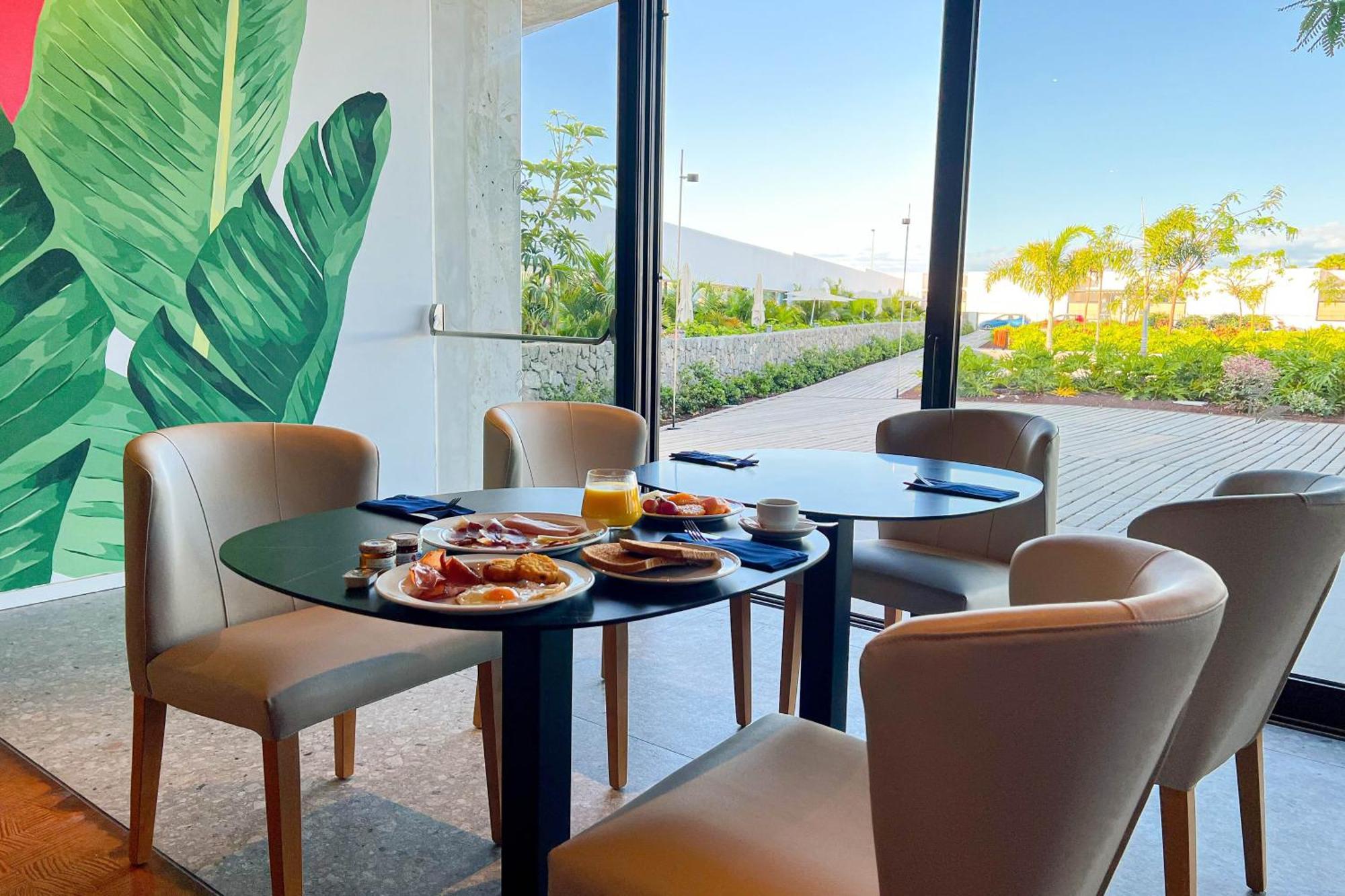 Resort Cordial Santa Agueda & Perchel Beach Club 阿吉内金海滩 外观 照片