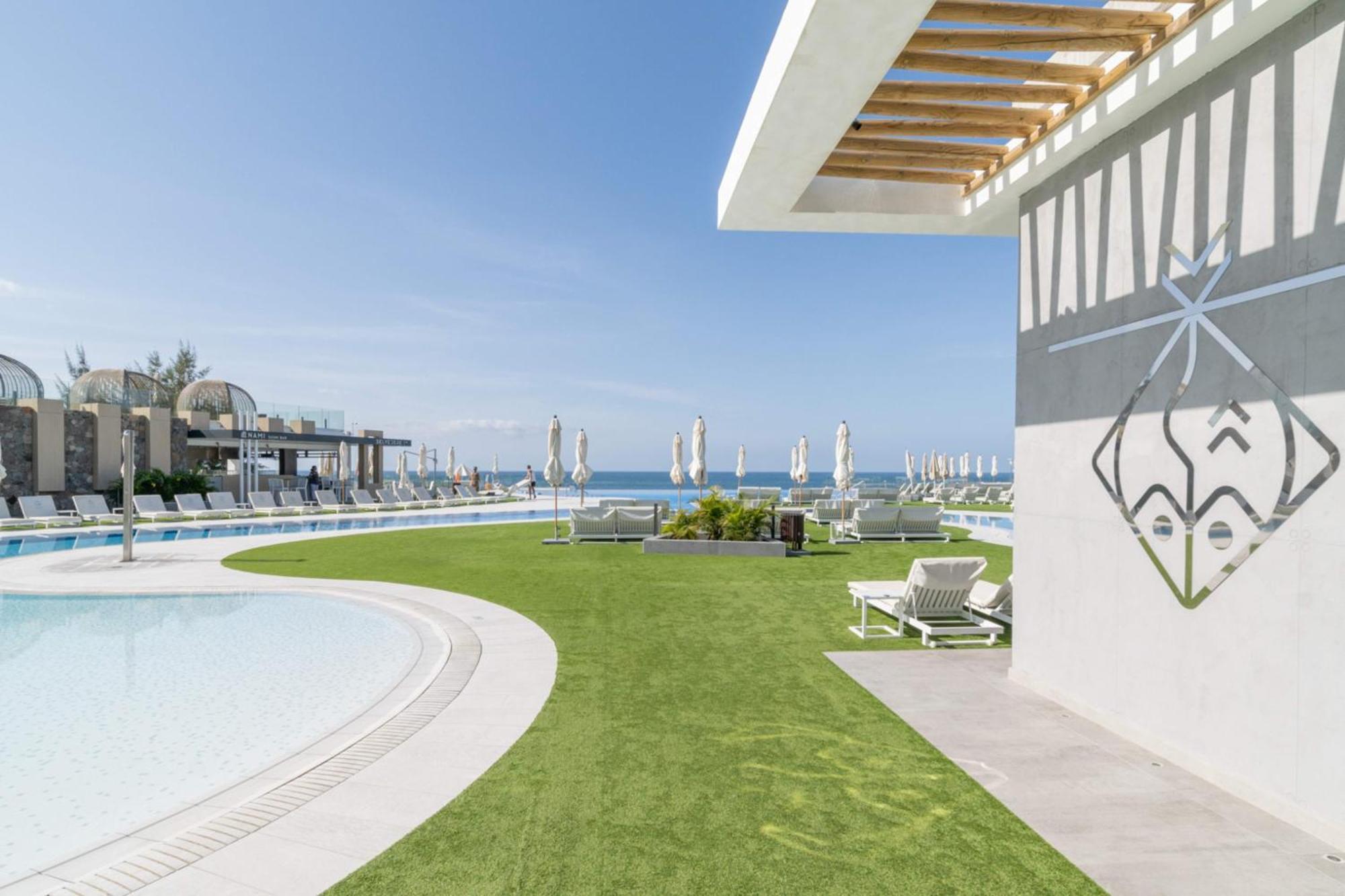 Resort Cordial Santa Agueda & Perchel Beach Club 阿吉内金海滩 外观 照片